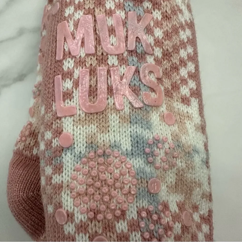 Muk Luks Pink Plaid Print Fluffy Cozy Cabin Flannel Socks NWT Size Small/Medium
